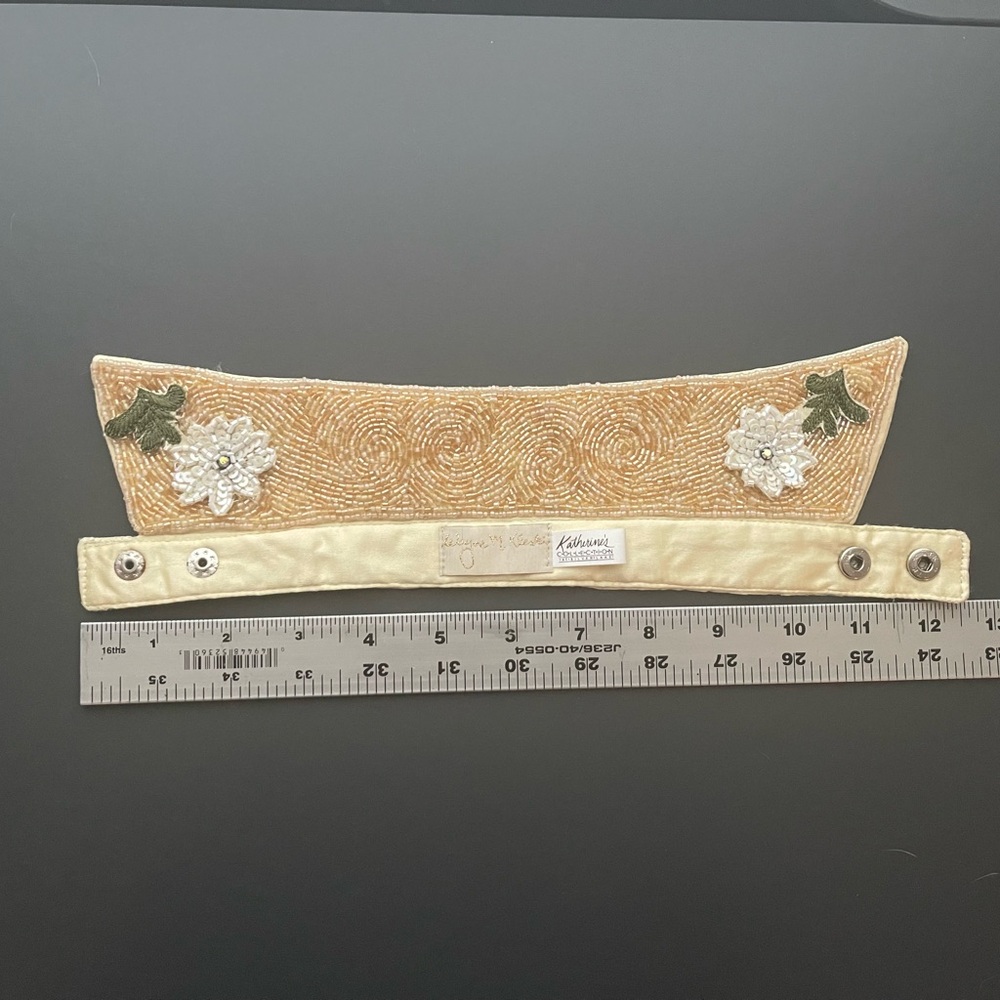 New Rare Pet Vintage Katerine Collectibles Wayne Kelski Beaded pet collar, small